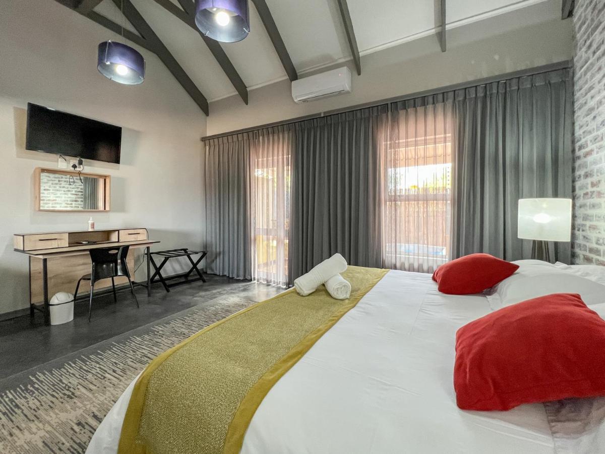 The Featherbed - Oudtshoorn Extérieur photo