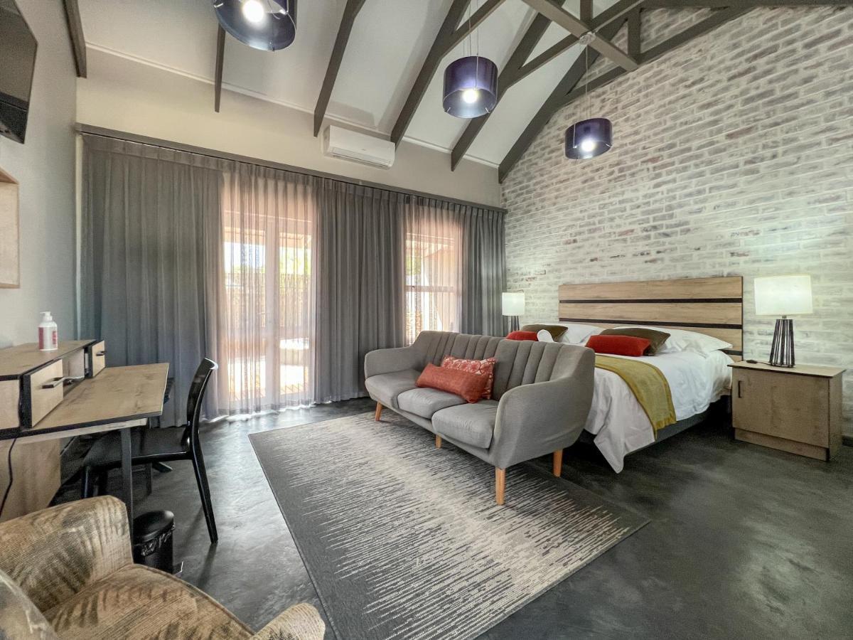 The Featherbed - Oudtshoorn Extérieur photo