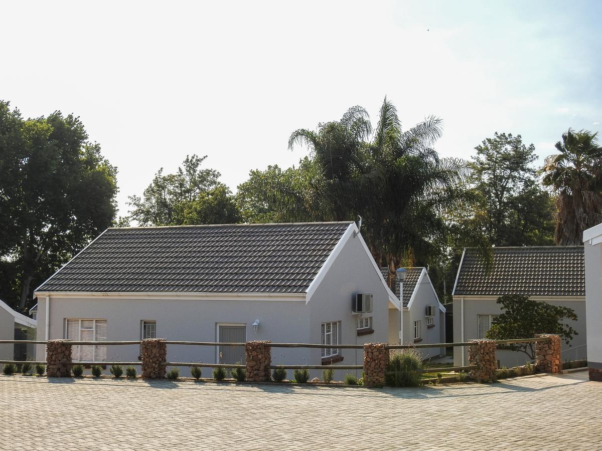 The Featherbed - Oudtshoorn Extérieur photo
